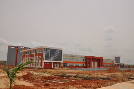 成都市郫都区唐昌镇党委书记莅临永利电器进行工作调访和安全检查